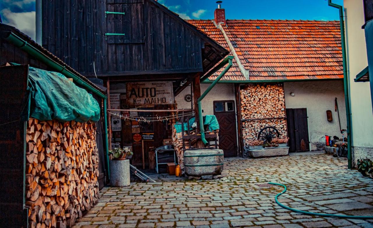 Penzion 1670 Nové Hrady Dış mekan fotoğraf